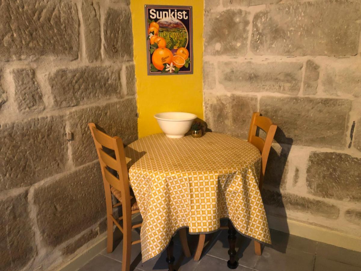 Charming One Bedroom Apartment In Brive Center Exteriör bild